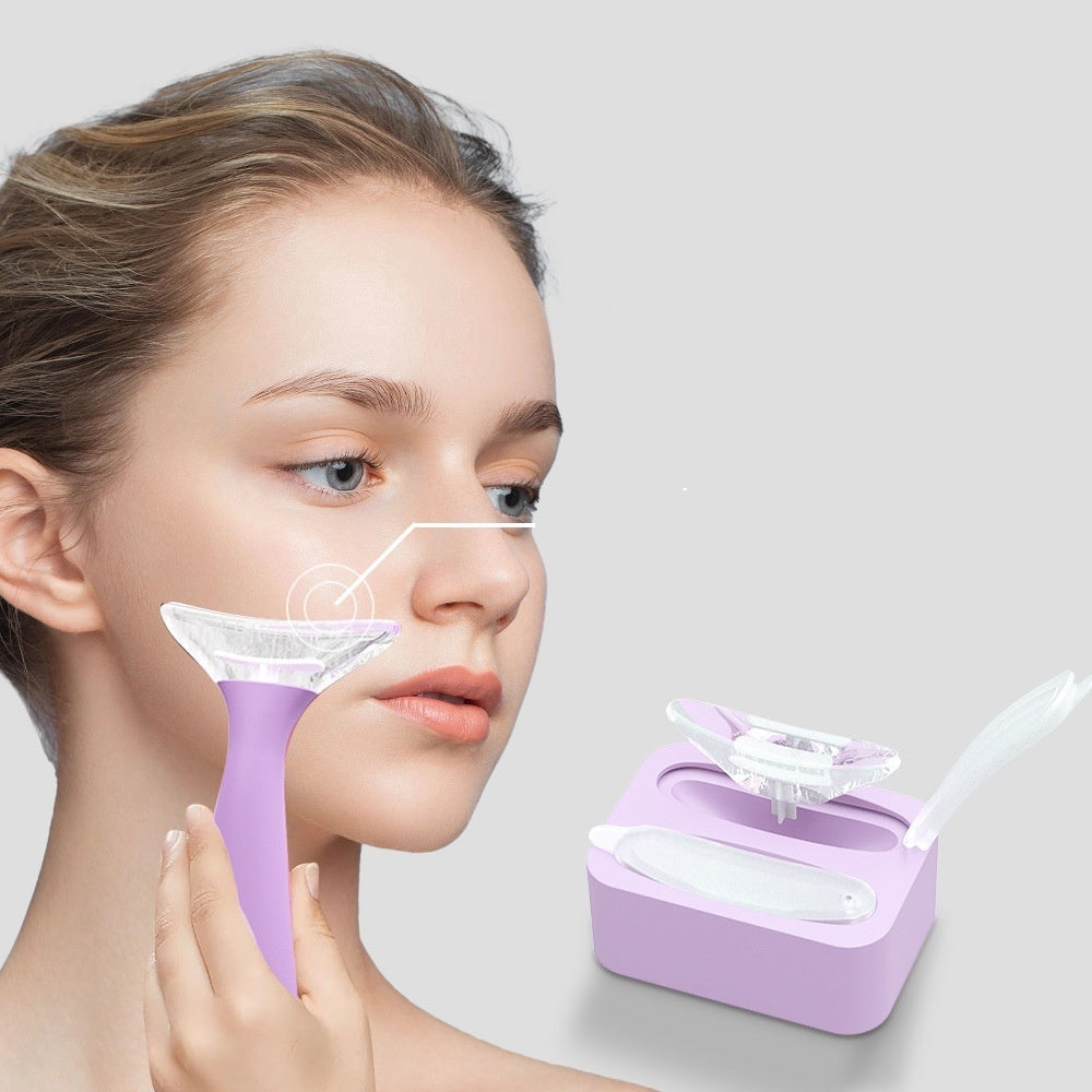 Silicone Facial Ice Roller to Soothe Redness